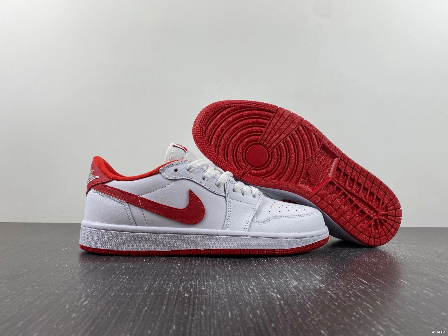 Jordan Red OG Low 1 CZ0790-161 University Air 0514